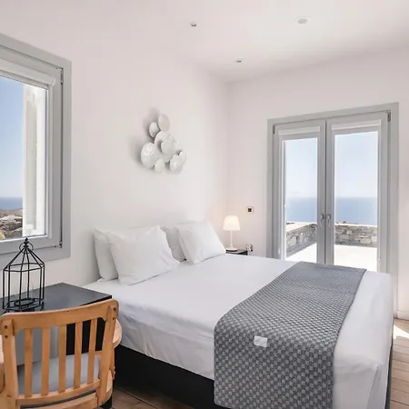 Villa Luxury With Pool And Sea View