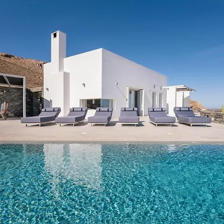 Luxury With Pool And Sea View *