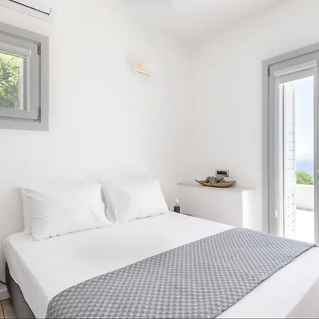 Luxury With Pool And Sea View * Liaropá