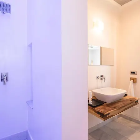 Luxury With Pool And Sea View Villa *