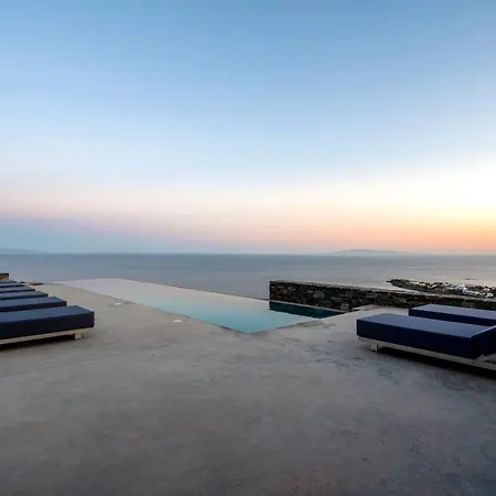 Luxury With Pool And Sea View *